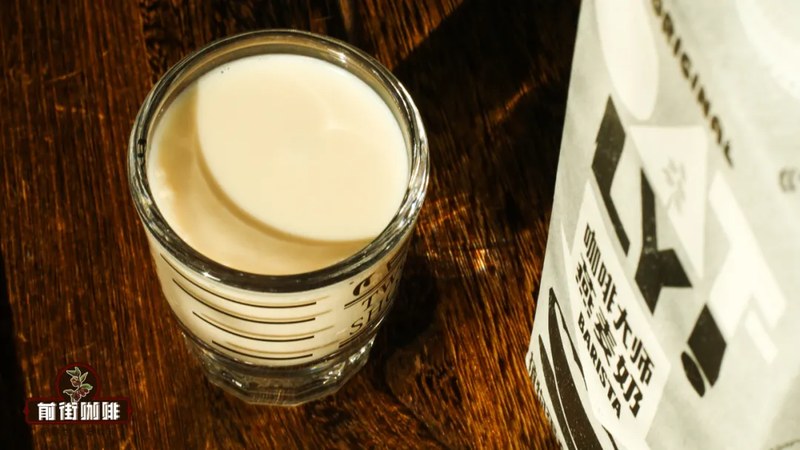 摩卡壶咕嘟冒金黄泡泡，挑对烘焙和场景把不同时段的治愈感拉满